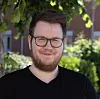 – Vi kan forvente oppdrag og historier som tilpasser seg spillestilen til den enkelte gameren, mener forsker Per-Arne Andersen ved UiA. Foto: UiA