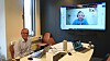 Det fantes lite standardisering av nettverksutstyret på Sykehuset Sør-Øst da Sykehuspartner tok over ansvaret, forteller sjef for datakommunikasjon, Rune Amundsen (t.v.). Det fikk Aleksander Roer Olsen (t.h.) og hans makker Arne Eriksen erfare de skulle skifte et hundretalls svitsjer. Her måtte det tenkes kreativt.