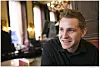 Personvernaktivisten Max Schrems er godt fornøyd med avgjørelsen til franske myndigheter. Foto: NOYB