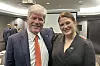 Norges næringsminister Cecilie Myrseth og Canadas energiminister Tim Hodgson i Toronto. Møter under en mineralmesse tidligere i mars 2026 la grunnlaget for en ny handelsavtale mellom landene. Foto: NFD