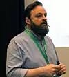 Eirik Gulbrandsen fra Arrow ECS Norway fortalte blant annet om en type sikkerhetsprodukter som kan gjøre det enklere å få oversikt over sikkerhetshendelser i virksomheten. Bilde: Harald Brombach