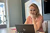 Maria Molvær Nesseth, avdelingsleder og seniorrådgiver i rekrutteringsbyrået Cruit AS, mener at staten må ta grep for å gi studenter arbeidserfaring.