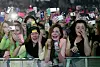 Med tusenvis av smartmobilbrukere på konsert, kan den eventuelle Wi-Fi-kapasiteten fort bli sprengt. Bildet er fra en Justin Bieber-konsert i Telenor Arena tidligere i år. Foto: AFP Photo/Daniel Sannin Lauten