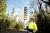Administrerende direktør Christina Endresen leder Telenor Towers i Norge, Sverige og Finland. Her fotografert ved en mast på Røverkollen.