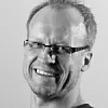 Førsteamanuensis Ernst Gunnar Gran ved NTNU mener at NAC er en god løsning å implementere for bedrifter som vil ha mer kontroll i nettverket sitt. Foto: NTNU