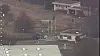 Dronebilde tatt om natten av porten inn til det tidligere Nato-anlegget.