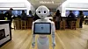 Roboten Pepper ved inngangen til en Microsoft-butikk i Boston. Arkivfoto.