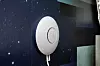 Et Unifi Nano HD-aksesspunkt fra Ubiquiti og en Ubiquiti-ruter var det som sørget for trådløst og kablet nett i huset før vi satte opp Netgear Orbi Pro-løsningen. Foto: Kurt Lekanger