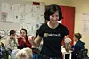 Administrerende direktør i Microsoft Norge Kimberly Lein-Mathisen var med på åpningen av Kodetimen på Jar skole i Bærum. Foto: Pressefoto