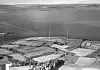 Jeløy Radio sett fra et fly. Bildet er trolig fra 1935, siden bare to av de tre første 122-metersmastene har blitt montert.
