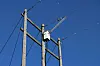 Enkelte steder ser det ut til at det bare er å skru på strømmen for at antennene skal fungere igjen. Dette er trolig en del av en logperiodisk antenne.