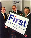 Divisjonsdirektør Asbjørn Eide (f.v.), administrerende direktør Martin Furuseth, og direktør for programvare Trygve Reinertsen, alle i Telenor Bedrift.