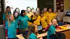 Klasse 7b fikk en time med programmering og snop under en av kodetimene som ble lansert av Kida koder i 2015. Men er det virkelig nødvendig at alle skal lærere seg å kode, spør matematiker Simen Gaure. Illustrasjonsfoto.