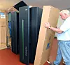 En zEnterprise klargjøres for levering fra IBMs produksjonsanlegg i i delstaten New York. Bilde: IBM