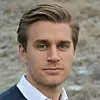 Kristian Fredheim er kommunikasjonsrådgiver i Telia. Foto: Telia