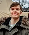 Geir Olav Alsvik trives så godt etter sommerjobben i Sparebank 1 Utvikling at han vurderer å droppe ut av masteren for å begynne å jobbe der fulltid. Foto: Privat