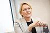 I sin tid som vaktsjef i forsvaret savnet hun ett felles system. Hvis det oppstår samtidige hendelser – som et cyberangrep ett sted og en droneobservasjon et annet – skal plattformen koble dette sammen til det hun kaller «integration awareness». Foto: Arash A. Nejad