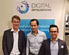 Fra venstre: Daglig leder i Digital Oftalmologi Dr. Pål Bache Marthinsen og to av deleierne og medgrunnleggerne, Dr. Truls Oppedal og Dr. Panagiotis Salvanos. Foto: Pressefoto.