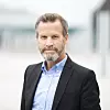 Telenors pressesjef Anders Krokan sier de vil komme med mer informasjon om de tekniske problemene om ikke lenge. Foto: Martin Phillip Fjellanger/Telenor