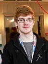 Simen Linderud vant Master of Cyber Security i 2018. Også i år konkurrerer han helt i toppen – og er en av de 33 som klarte å svare riktig på alle spørsmål i første runde. Foto: Kurt Lekanger