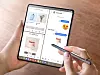 Fold5: Multitasking er forbedret og muligheten til å bruke S-Pen gjør den brettbare skjermen mer anvendelig. Foto: Samsung