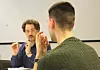 Faglige diskusjoner er en viktig del av undervisningsopplegget i Distributed Blockchain Technologies. Roman Vitenberg (t.v.) er ansvarlig for kurset. Foto: Dag Inge Danielsen/UiO.