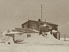 Isfjord Radio var en værhard arbeidsplass.