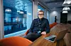 Lars Arne Sand, leder for DNBs Cyber Defense Center, forteller villig om de største sikkerhetsutfordringen DNB ble utsatt for i 2021. Foto: Stig B. Fiksdal