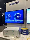 Nokia viste under konferansen Fiber Connect i USA nylig overføringshastighet på 100 gigabit per sekund ved hjelp av én farge/bølgelengde i fiberen. (Klikk for større bilde). Foto: Nokia