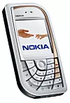 Nokia 7610 er også et designeksperiment fra Nokia. Dette fungerte relativt greit, til tross for de uvanlige tastene.