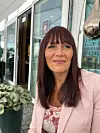 Mia Skriver Haukås er utdannet innen organisasjonspsykologi og sertifisert innen personanalyse. Hun er gjest i podkasten Teknisk sett karriere. Foto: Privat