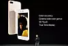 Phil Schiller viser frem iPhone 8. Foto: AP Photo/Marcio Jose Sanchez