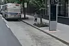 Fra 2016 er det plassert ut mer enn 1800 wifi-kiosker, som denne i Madison Avenue, rundt om i New York. Nå kommer det enda flere. Foto: Google Street View