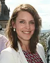 Hvorfor kaste bort tiden på å gjenskape presentasjoner og dokumenter som andre kolleger allerede har laget, sier Office-direktør Anna Olsson som argument for å følge med på kollegers aktiviteter gjennom et verktøy som Delve. Bilde: Marius Jørgenrud