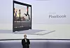Googles Matt Vokoun viste fram den nye kombinerte bærbare datamaskinen og nettbrettet Google Pixelbook. Foto: AP / NTB scanpix