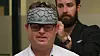 Simen er definitivt en mann for sin hatt – i dette tilfellet en 3D-printet «tenkehatt». Foto: Marius Jørgenrud