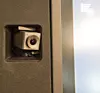 Kameraet fra Huddly har 4K-oppløsning og 120 graders vidvinkel, men også dette kan enkelt byttes ut med annet standardutstyr som i skjermen kobles til med USB-grensesnitt. Foto: Marius Jørgenrud