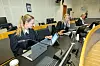 Størrelsen på gebyret er vurdert ut fra hvorvidt personopplysninger er å regne som sensitive eller ikke, forklarer advokat Hanne Jahren (t.v.) fra Regjeringsadvokaten, her med rettslig medhjelper Vilde Aggvin. Foto: Arash A. Nejad
