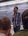 Førsteamanuensis Halvard Trætteberg ved NTNU.Trætteberg underviser i objektorientert programmering ved Institutt for datateknikk og informasjonsvitenskap ved trondheimsskolen, og er også engasjert i kodeklubben i byen. Foto: Kidsa Koder