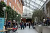 Studenter på NTNU tok imot statsministeren under kick-offen. Foto: Heidi Sævold