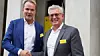 Grunnlegger av Stronghold Invest, Urban Edenström, sammen med konsernsjef Börje Ekholm i Ericsson da kontrakten ble signert.