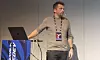 Med klassiske dyder, som modellering av inndata i problemfeltet, vil Erlend Oftedal gjøre det enklere å finne og rette sikkerhetsfeil. Han presenterte et innlegg om emnet på konferansen Øredev, som fant sted i Malmö tidligere i måneden. Foto: Tania Andersen