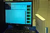 En PC med fire nettverkskort er koblet til Gets nye kabelmodem. I den syntetiske testen med iPerf3 på PC-en og en server i samme rom, greier det nye modemet til Get å oppnå nedstrømshastighet på omtrent 4 gigabit per sekund over koakskabelen. Klikk på bildet og velg «Vis original» for bedre å se resultatet. Foto: Harald Brombach