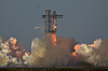 SpaceX' gigantrakett Starship under oppskytingen i Boca Chica i Texas 6. mars