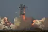 SpaceX' gigantrakett Starship under oppskytingen i Boca Chica i Texas 6. mars