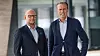 Lomsdalen (fra v.) forlater Salesforce for å bli konsernsjef i Sikri. Han er rett person for å ta Sikri til neste nivå, mener (til h.) styreleder Rolv Erik Ryssdal.