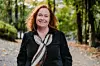 Ingeborg Øfsthus er konserndirektør for teknologi og innovasjon i Statnett. Hun tok over jobben etter Beate Sander Krogstad i mai i år. Flere av ansvarsområdene til Krogstad er nå flyttet ut av Øfsthus tidligere støtteområde. Foto: Vetle Hofstad