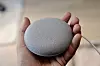 Google Home Mini er såpass liten at det burde være lett å plassere den ute av syne. Foto: Kurt Lekanger