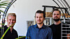 Didrik Dimmen (daglig leder), Eivind Hyldmo (teknologisjef) og Jostein Kvitvang (driftssjef) i hjemmedyrkingsoppstarten Auk. På det lille kontoret i Ullevålsveien må man konkurrere om plassen med ruccola, basilikum og chiliplanter.