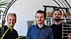 Didrik Dimmen (daglig leder), Eivind Hyldmo (teknologisjef) og Jostein Kvitvang (driftssjef) i hjemmedyrkingsoppstarten Auk. På det lille kontoret i Ullevålsveien må man konkurrere om plassen med ruccola, basilikum og chiliplanter.
